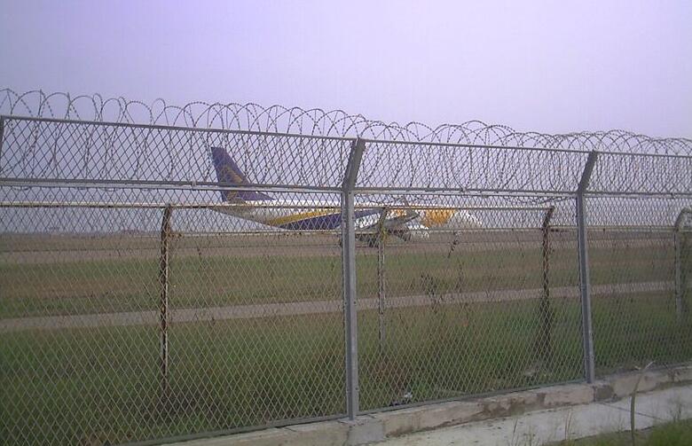 湖南護(hù)欄網(wǎng)廠家 湖南護(hù)欄網(wǎng)廠家